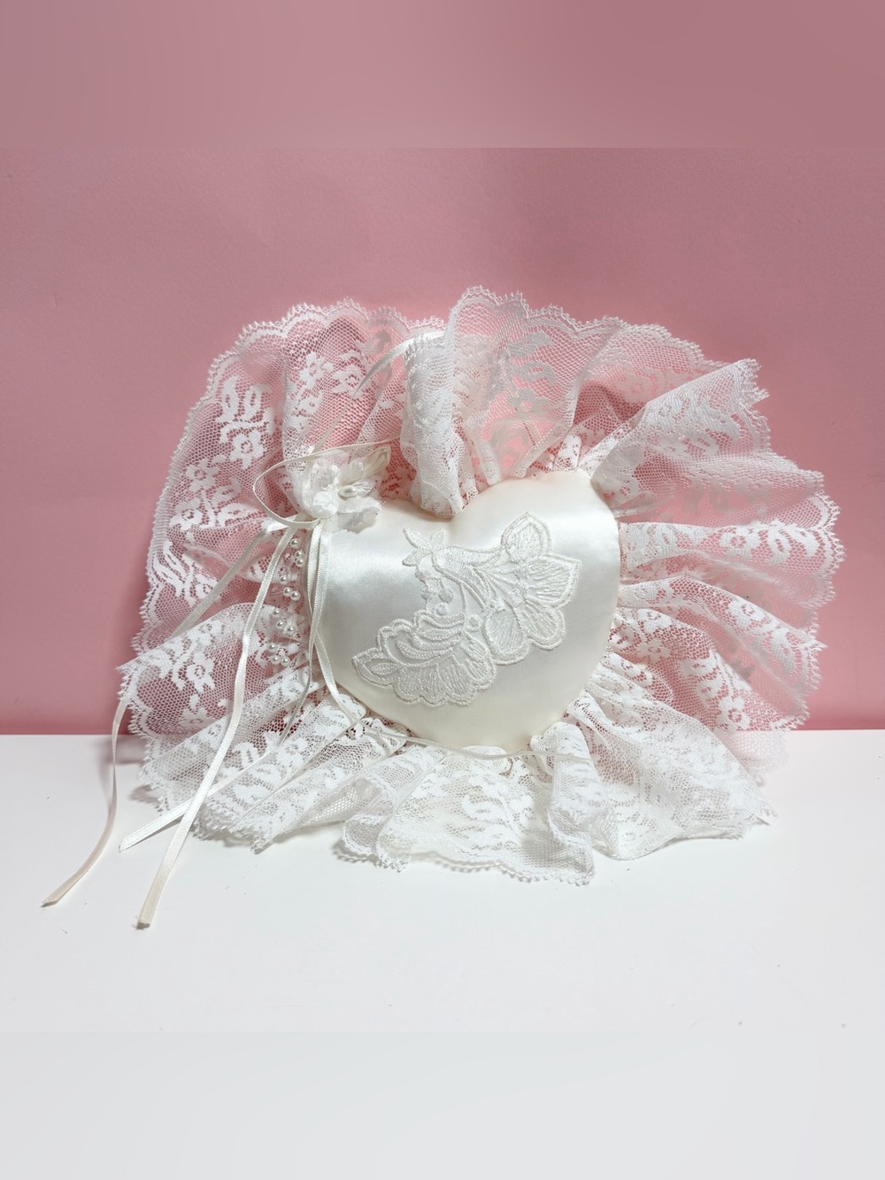 Vintage lace trim floral appliqué plush heart pillow